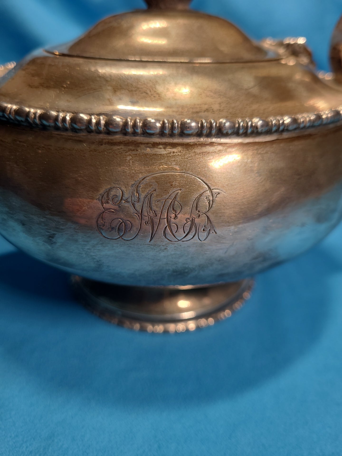 SILVER Hallmarked Walker & Hall Teapot 641g Sheffield 1949 Georgian Style