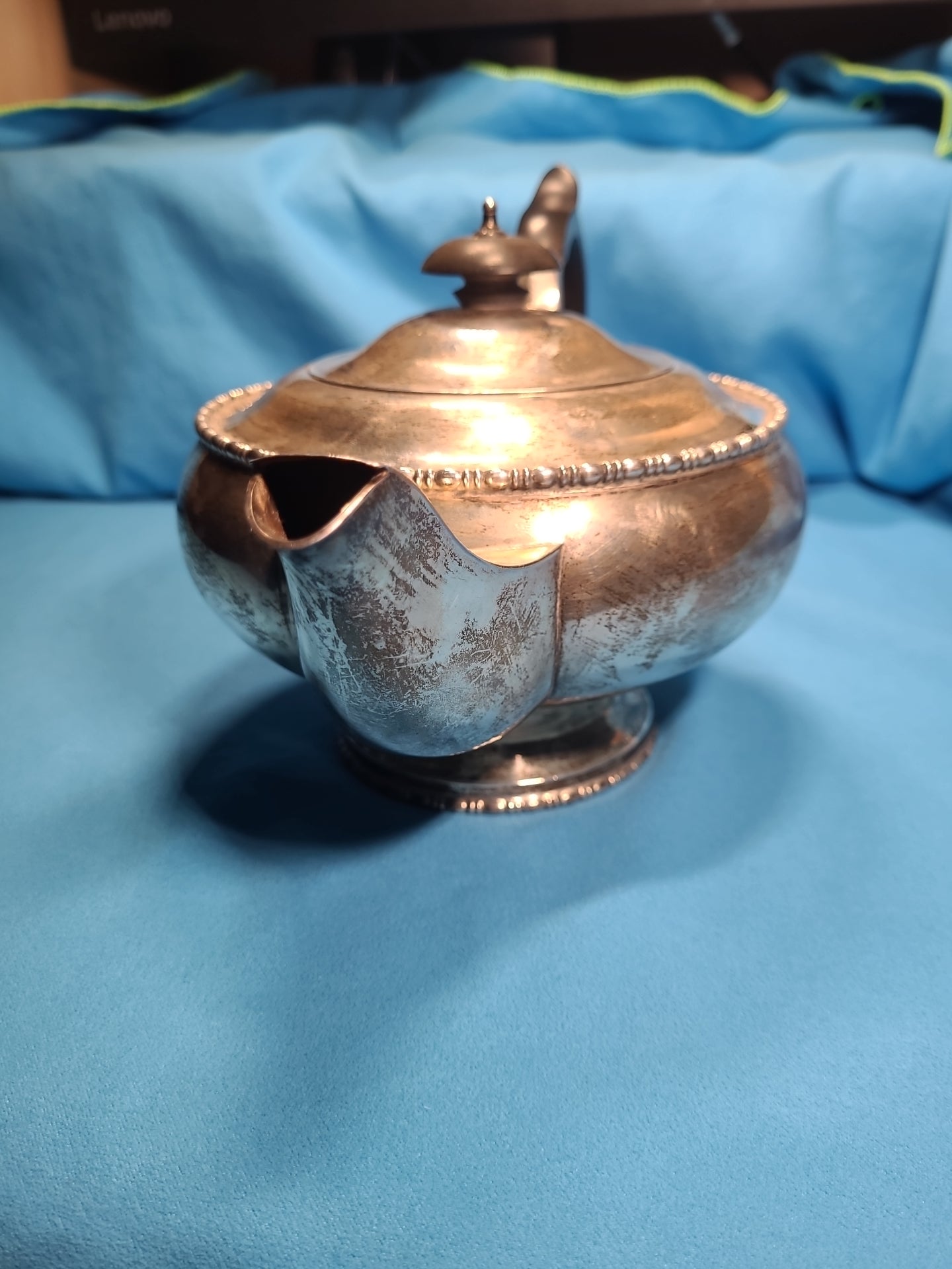 SILVER Hallmarked Walker & Hall Teapot 641g Sheffield 1949 Georgian Style