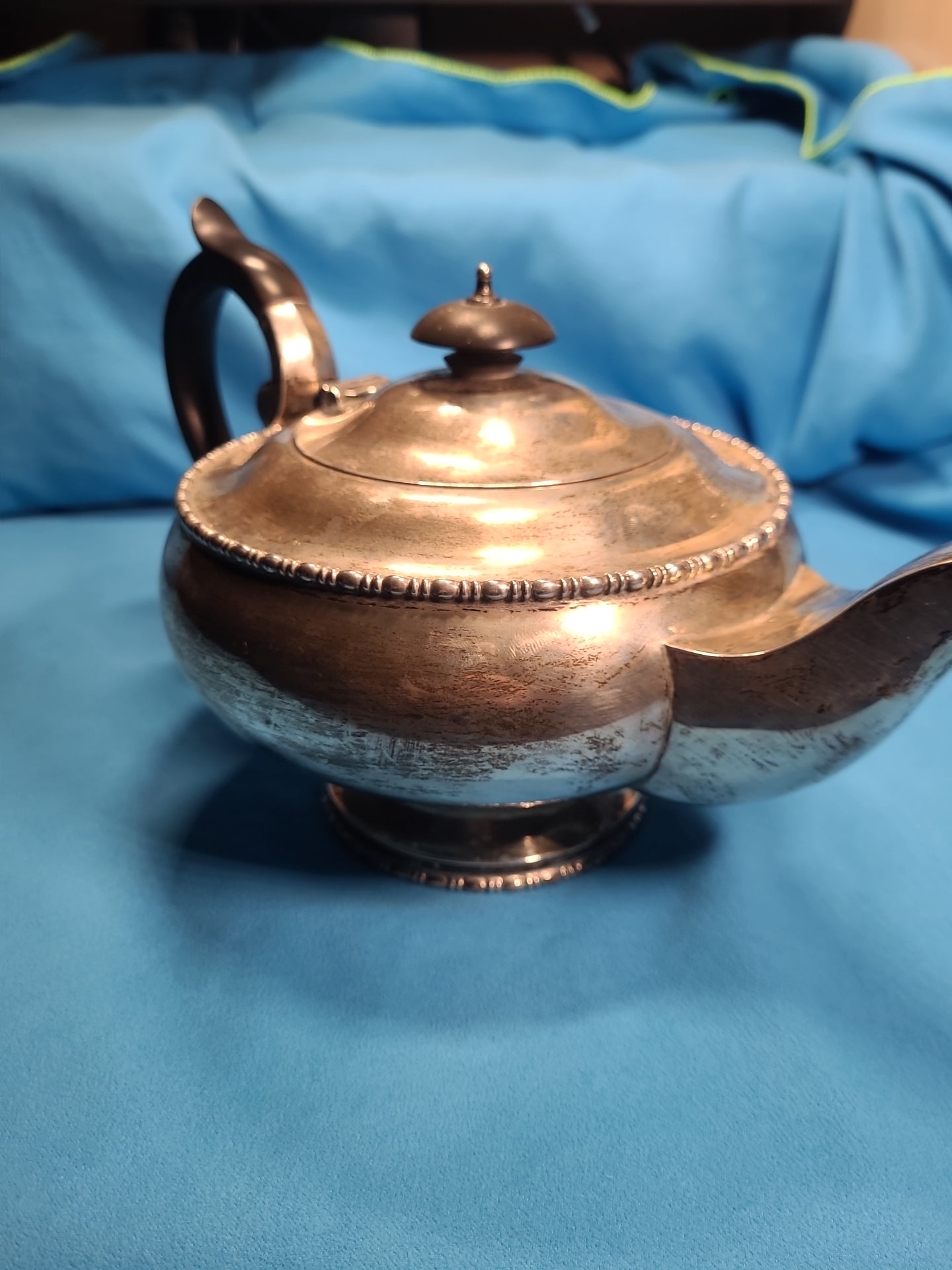 SILVER Hallmarked Walker & Hall Teapot 641g Sheffield 1949 Georgian Style