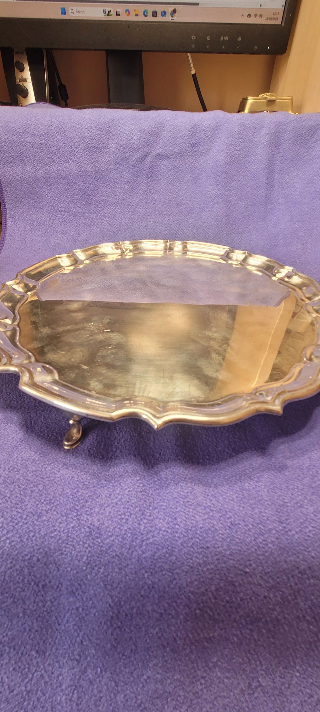 Solid Silver Footed Waiter ,1933 , Baker Brothers Silver LTD , Birmingham, 537 g