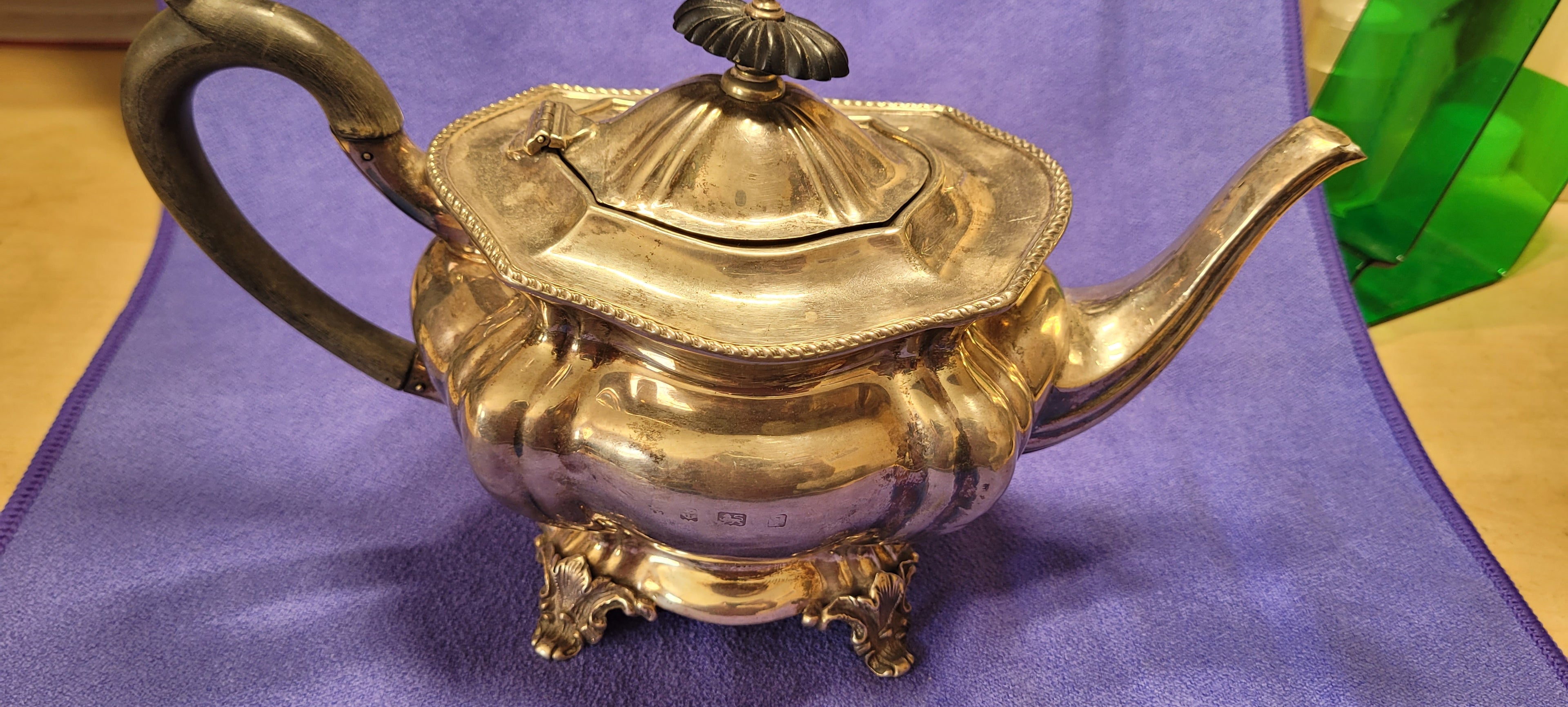 SOLID SILVER hallmarked TEA POT - 1908 Birmingham , 423g