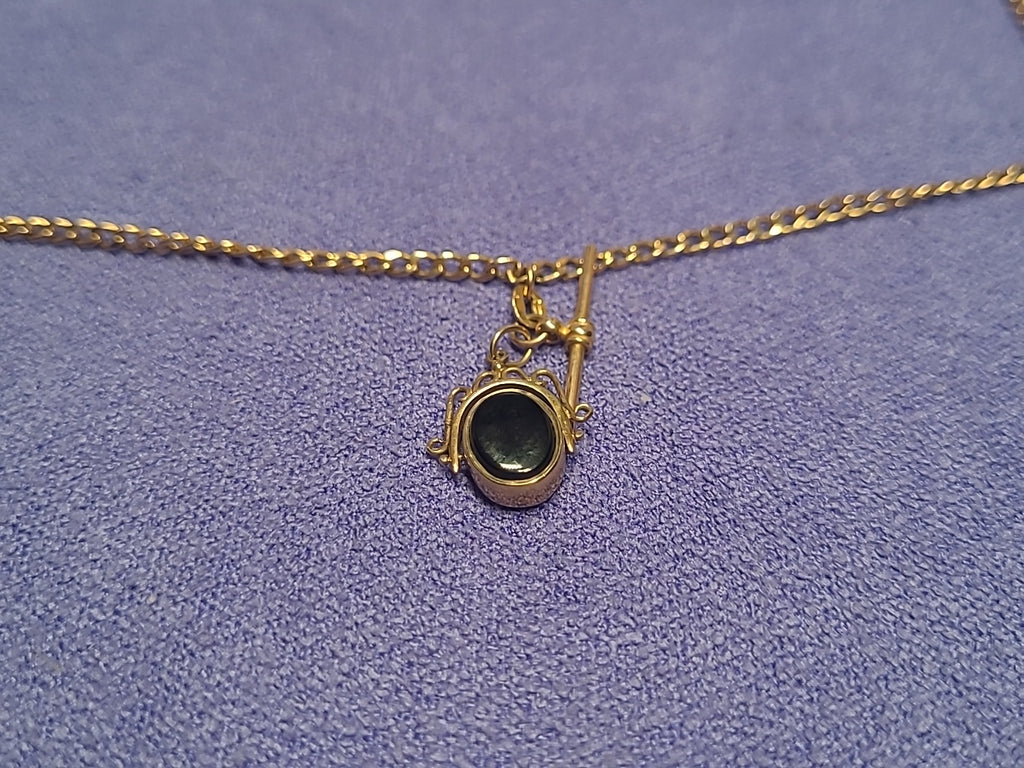 9ct Gold Onyx & Bloodstone Fob Pendant With Chain Hallmarked 7.5g