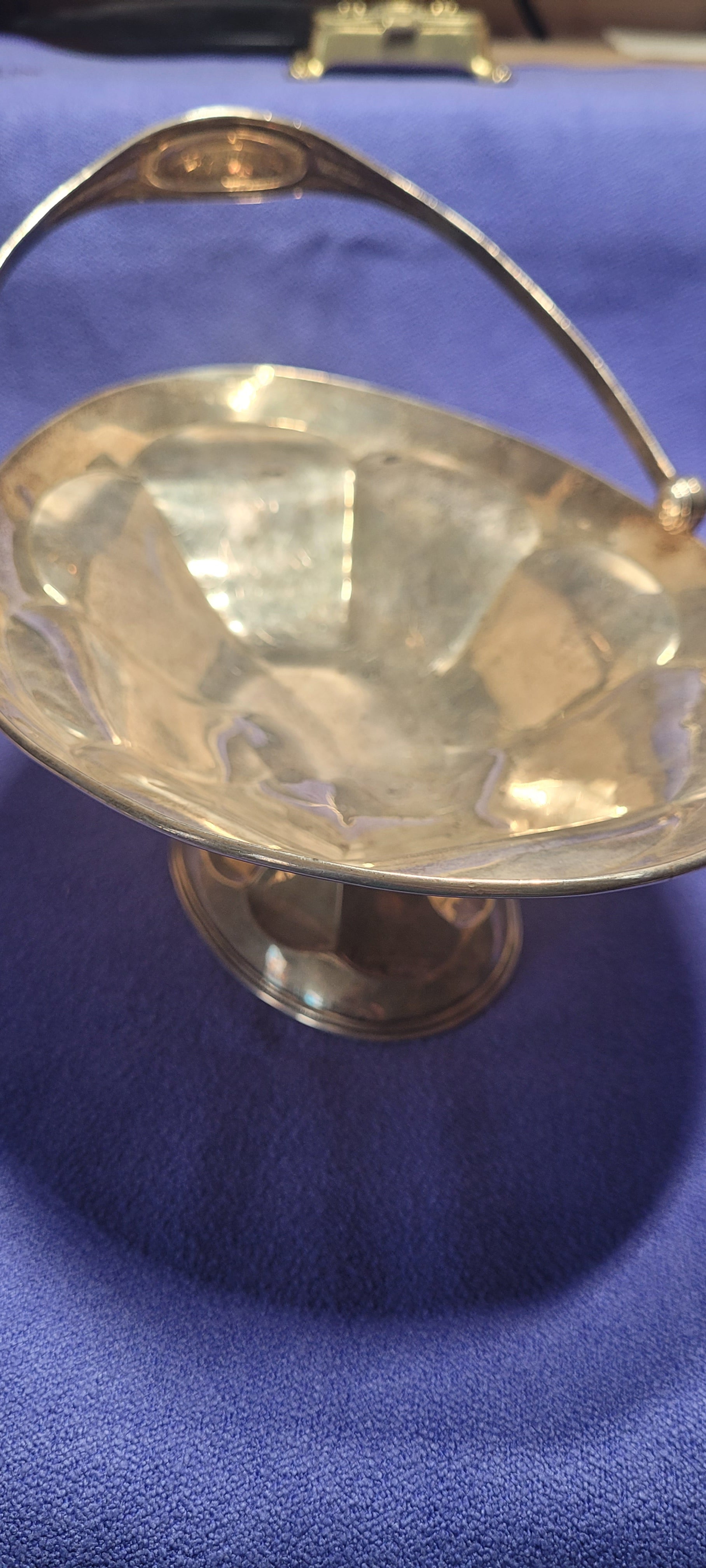 Solid Silver Fruit Handled Basket,Holland Aldwinckle & Slater,London,344g ,1909