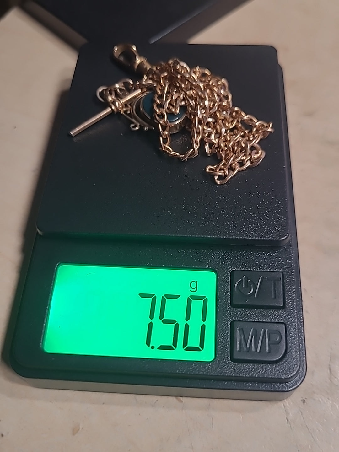 9ct Gold Onyx & Bloodstone Fob Pendant With Chain Hallmarked 7.5g