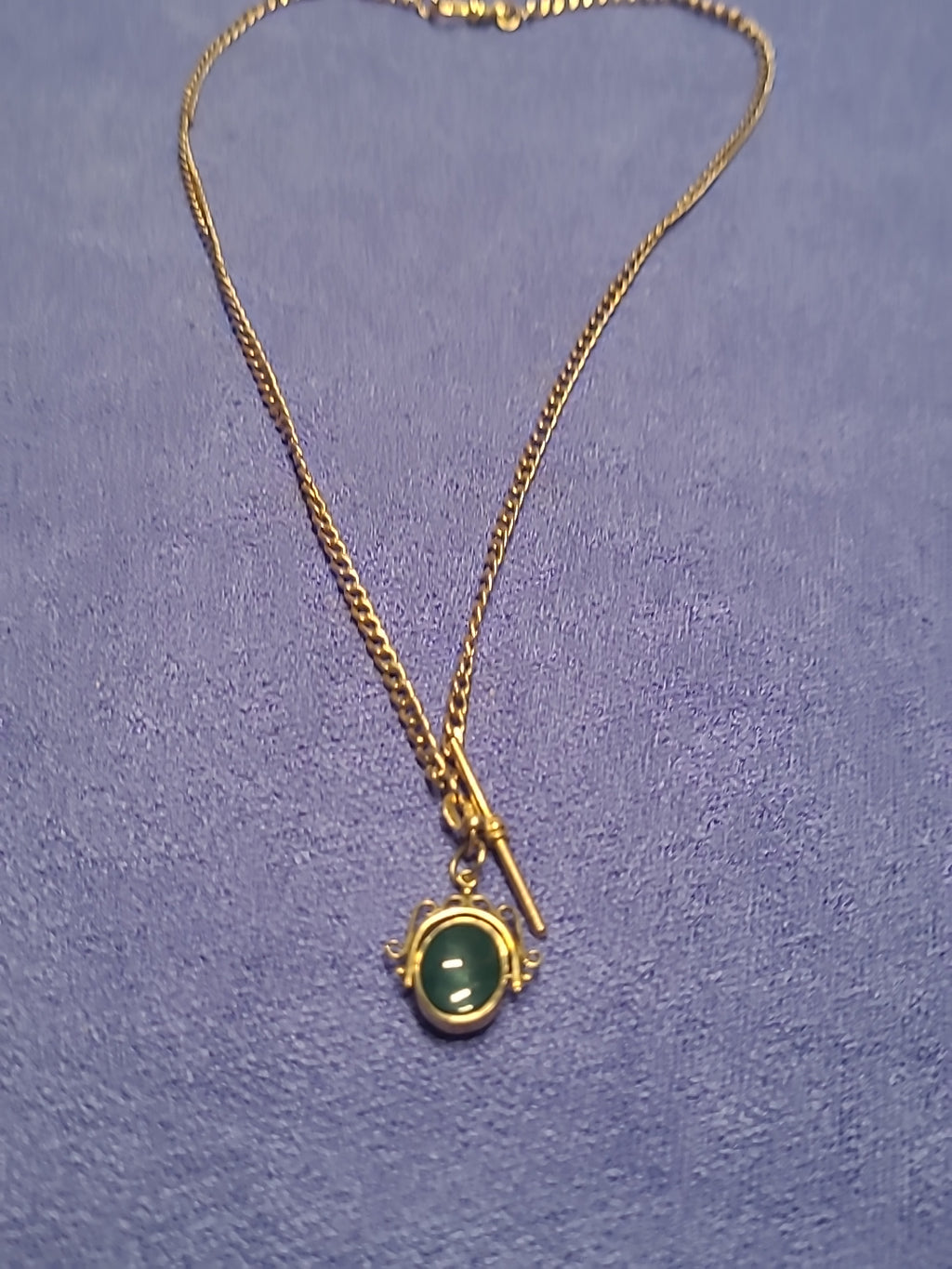 9ct Gold Onyx & Bloodstone Fob Pendant With Chain Hallmarked 7.5g