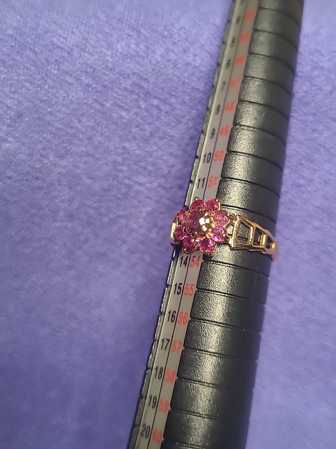 9ct Yellow Gold Ruby Cluster Ring Daisy Flower Style Vintage Design 375 Hallmark