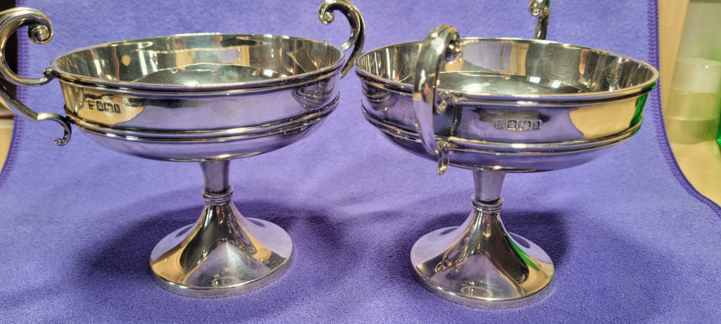 PAIR SOLID SILVER HANDLED PEDESTAL BOWLS FORDHAM & FAULKNER SHEFFIELD 1902 388g