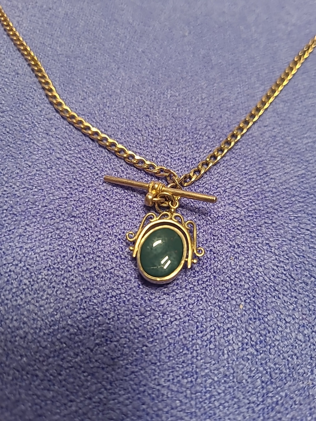 9ct Gold Onyx & Bloodstone Fob Pendant With Chain Hallmarked 7.5g