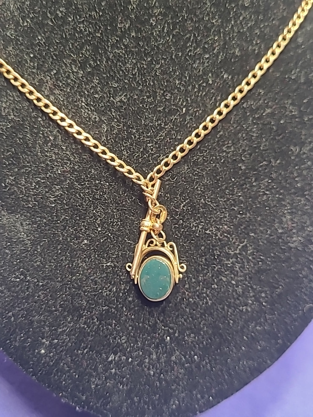 9ct Gold Onyx & Bloodstone Fob Pendant With Chain Hallmarked 7.5g