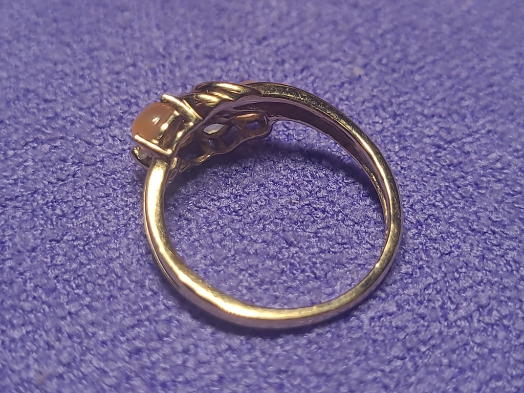 9ct Gold Two-Tone Moonstone Floral Ring Size M 1/2 Hallmarked Superb Condition