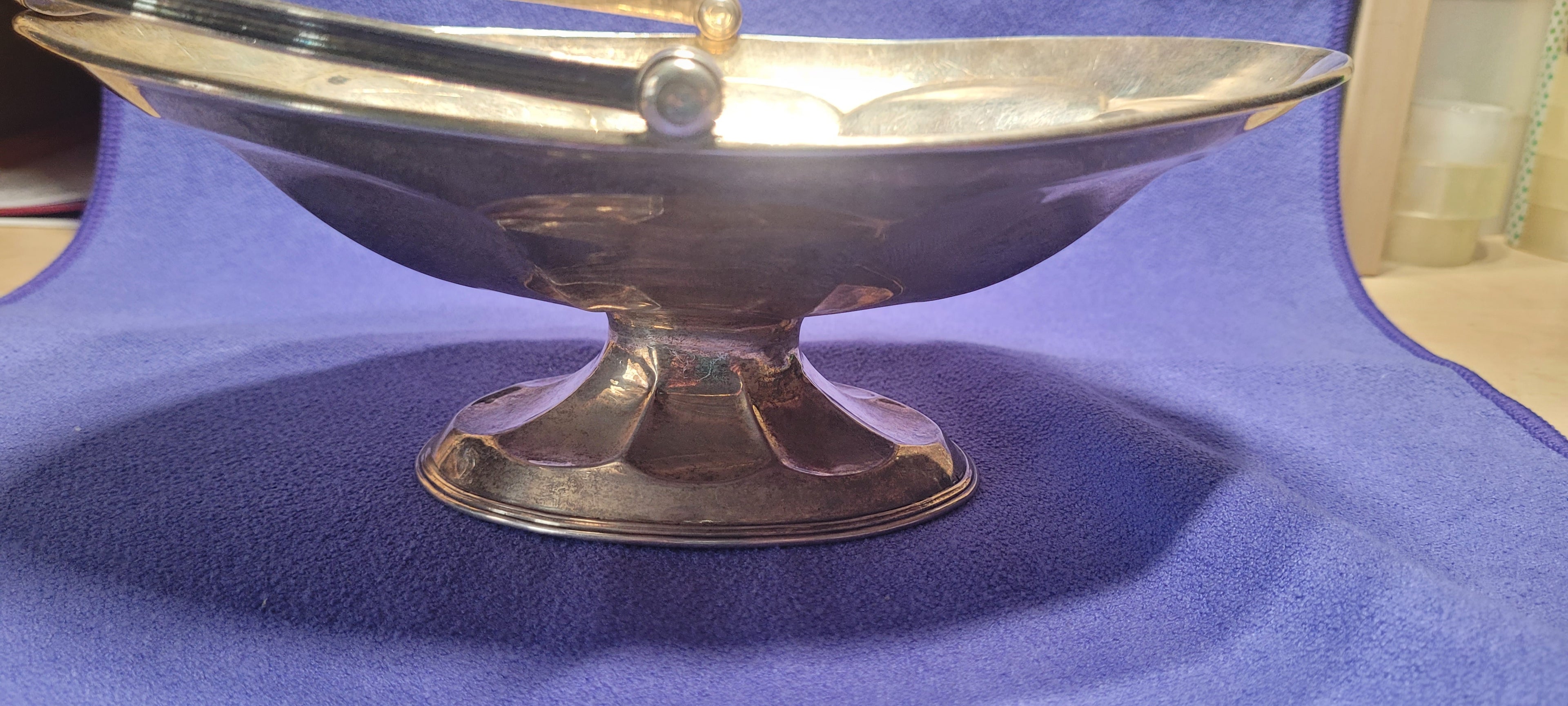 Solid Silver Fruit Handled Basket,Holland Aldwinckle & Slater,London,344g ,1909