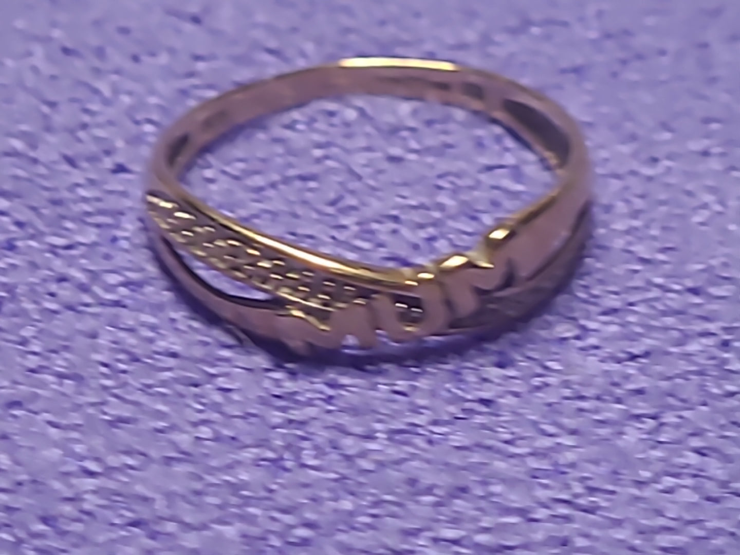 9ct Yellow Gold MUM Ring Size K Hallmarked Mother's Day Gift Present