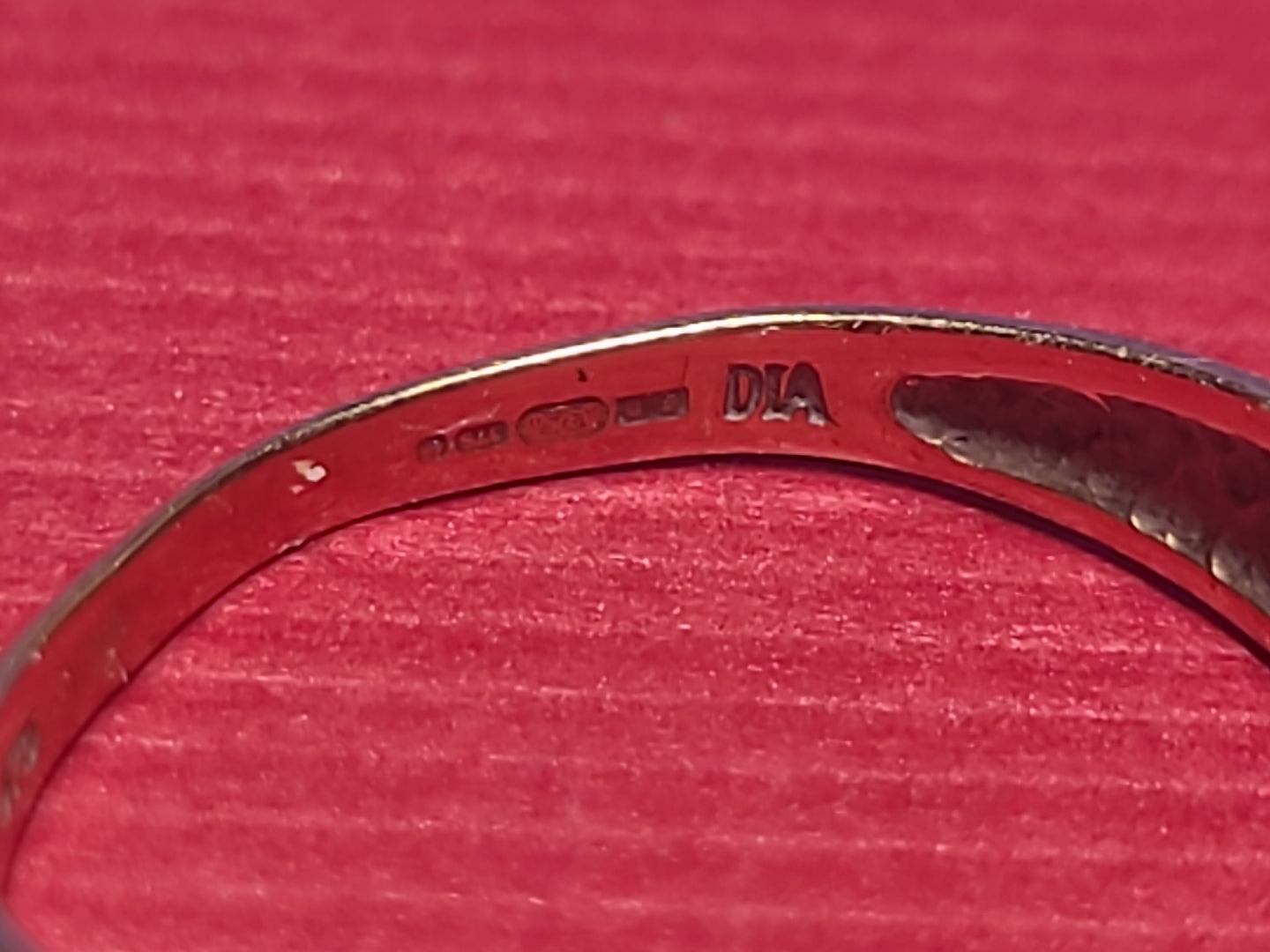 9ct Yellow Gold MUM Ring Size K Hallmarked Mother's Day Gift Present