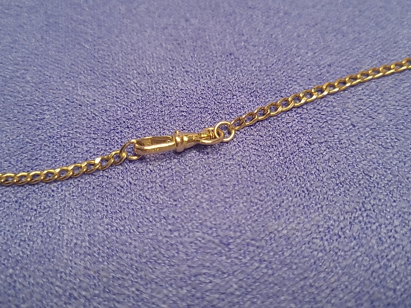 9ct Gold Onyx & Bloodstone Fob Pendant With Chain Hallmarked 7.5g