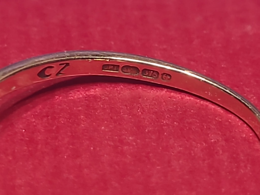 9ct Gold CZ Solitaire Ring Size L 1/2 Hallmarked Boxed 1.8g