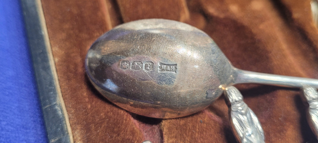 Antique Cased Solid Silver Spoon & Tong Set Walker & Hall 1923 98g