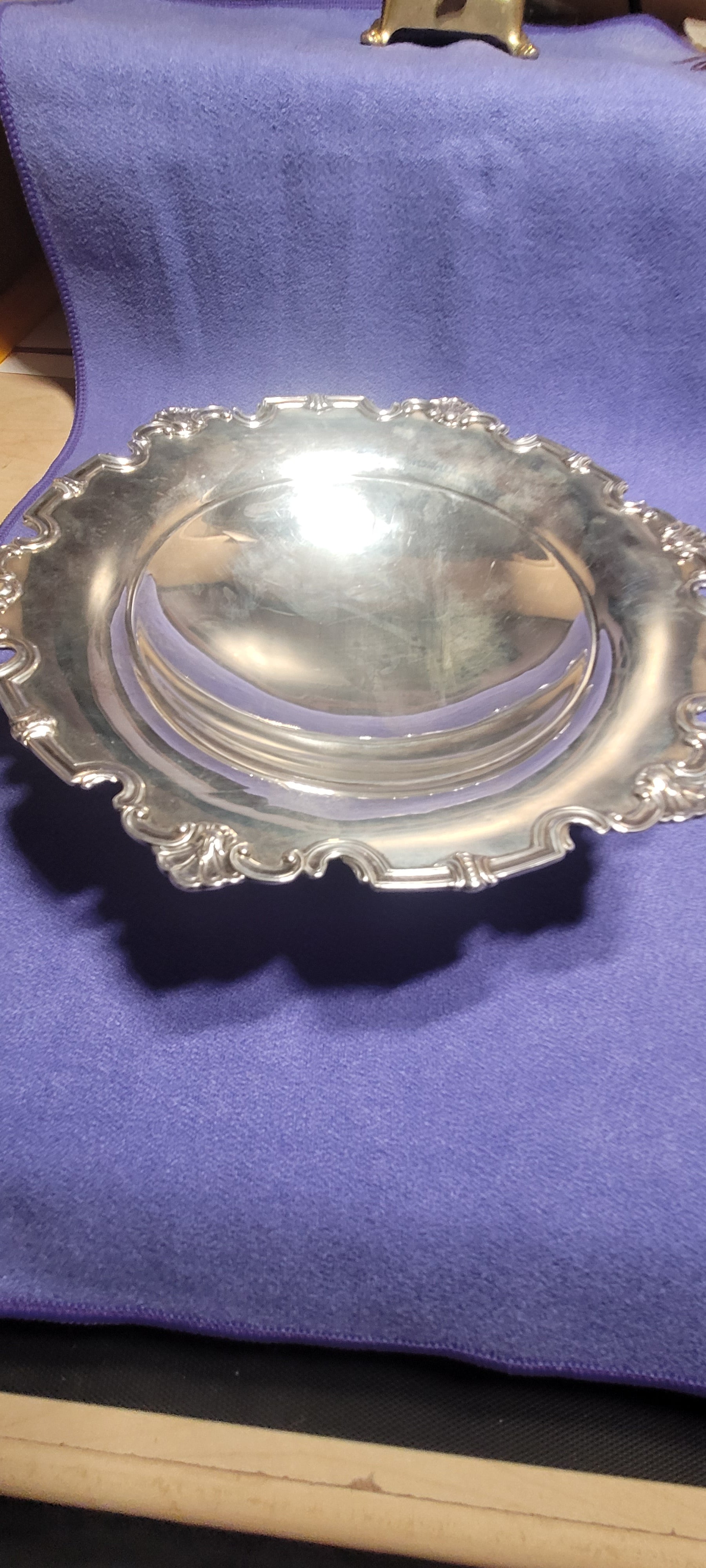 Mappin & Webb , Sterling Silver Large Tazza Dish , Sheffield , 1945 , 296g