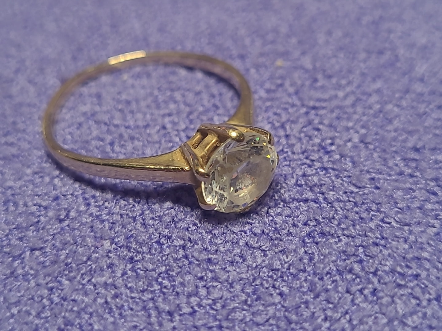 9ct Gold CZ Solitaire Ring Size L 1/2 Hallmarked Boxed 1.8g