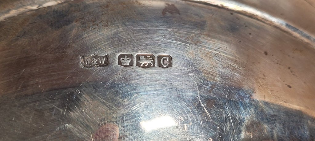 Mappin & Webb , Sterling Silver Large Tazza Dish , Sheffield , 1945 , 296g