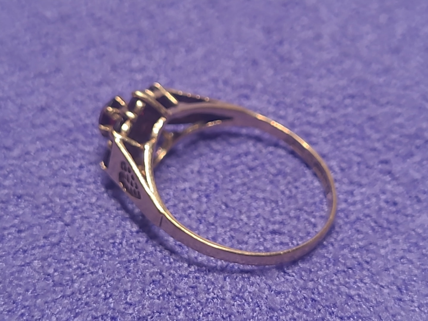 9ct Yellow Gold Garnet Cluster Ring Size O Vintage Round Cut Gemstones 375 Stamp