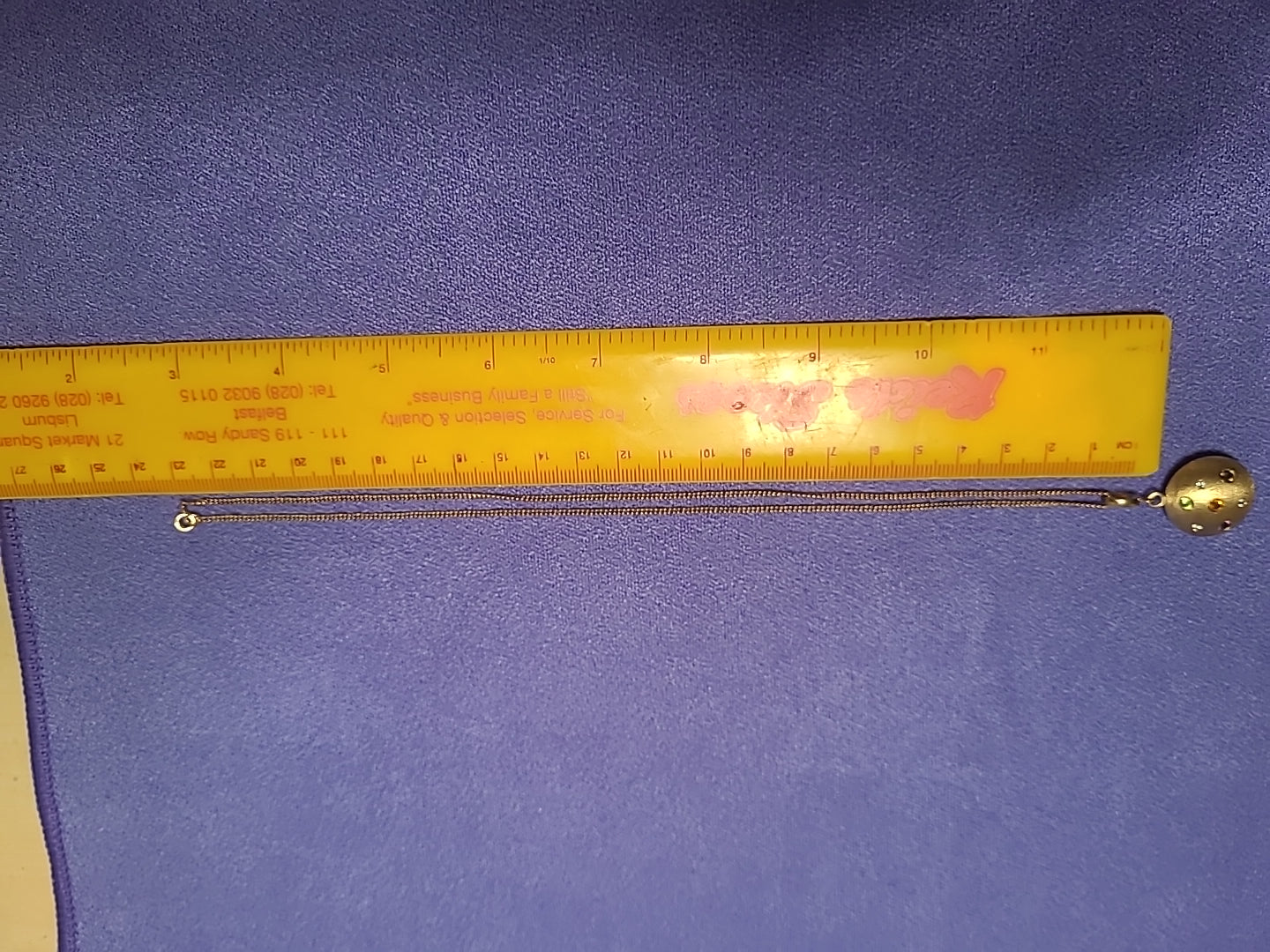 9ct 375 Yellow Gold Pendant With 9ct Gold Chain Hallmarked 5.93g