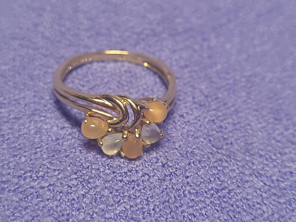 9ct Gold Two-Tone Moonstone Floral Ring Size M 1/2 Hallmarked Superb Condition