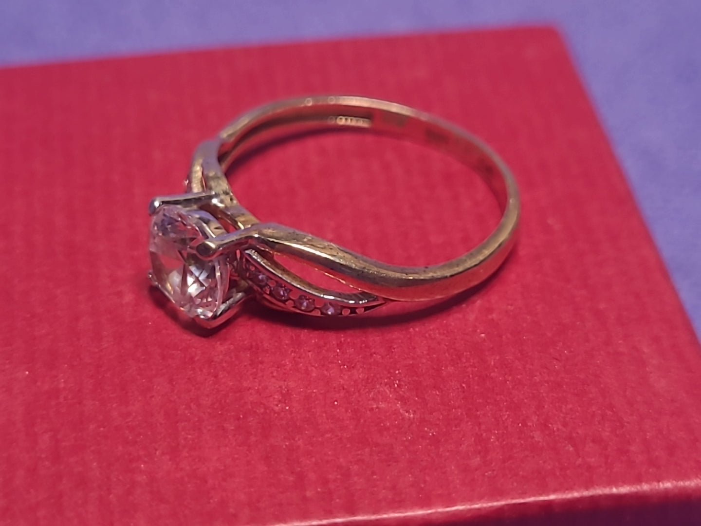 STUNNING LADIES 9CT GOLD 375 RING SIZE M 1/2 CUBIC ZIRCONIA JEWELLERY