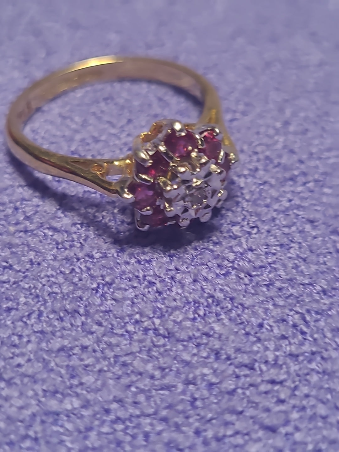 18ct Yellow Gold Ruby & Diamond Daisy Cluster Ring Size M 3.64g Vintage