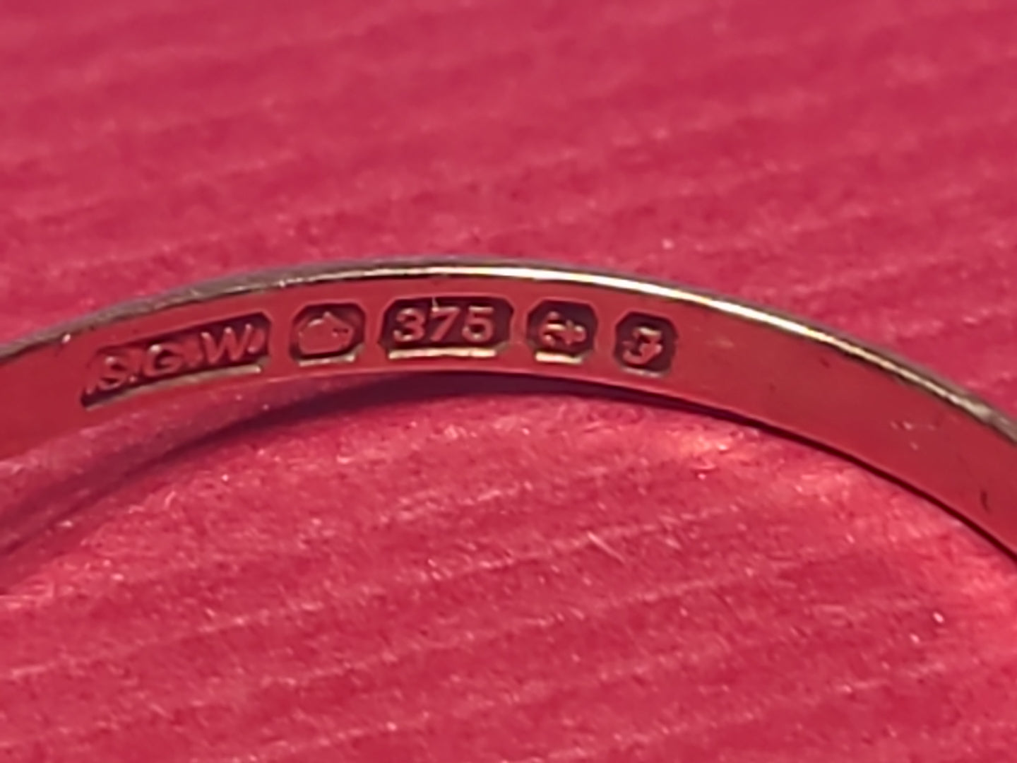 9ct Yellow Gold Garnet Cluster Ring Size O Vintage Round Cut Gemstones 375 Stamp