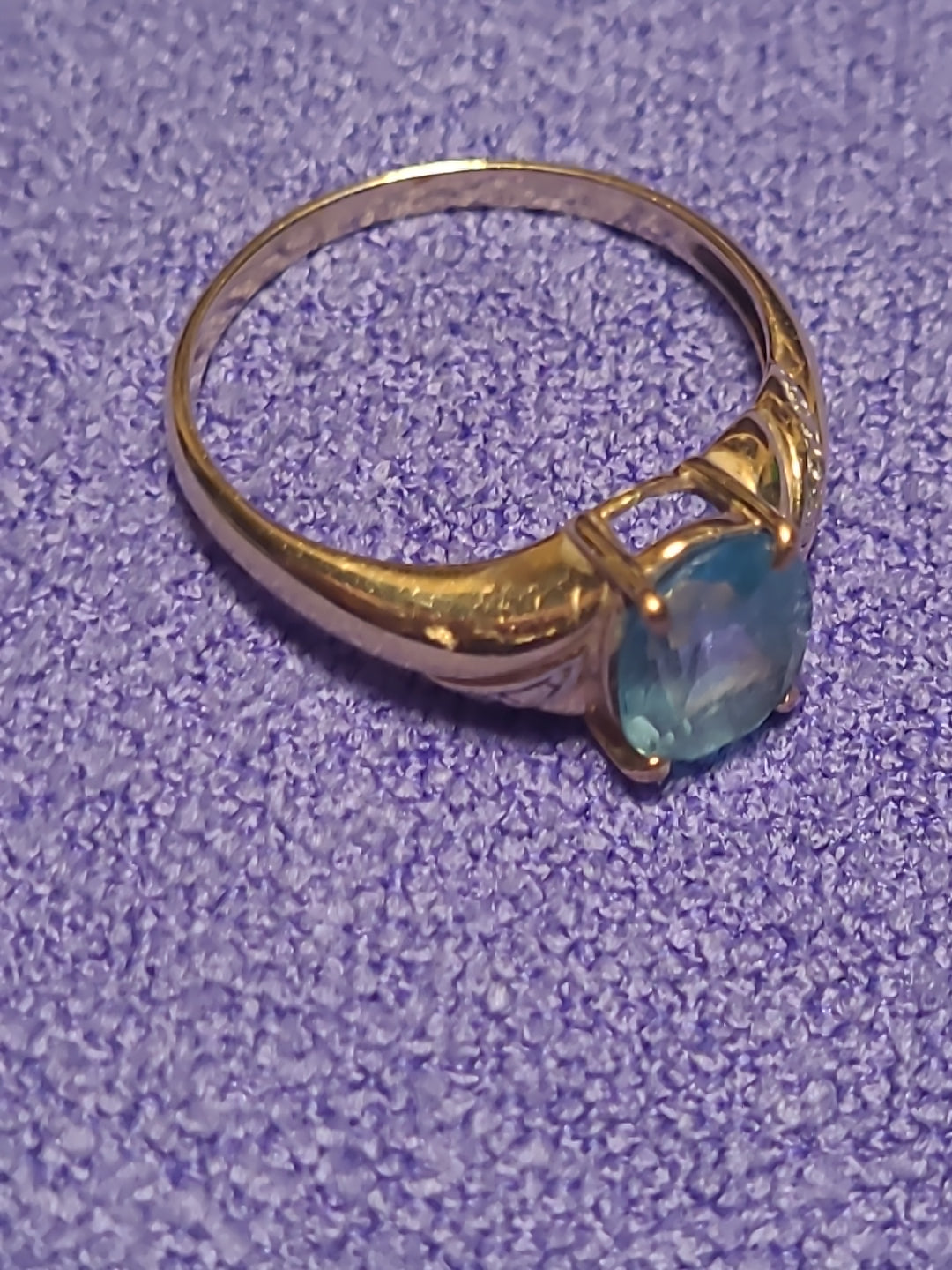 9ct Gold Blue Topaz Ring Size Q – Elegant Vintage Style – Stamped 9K – Superb