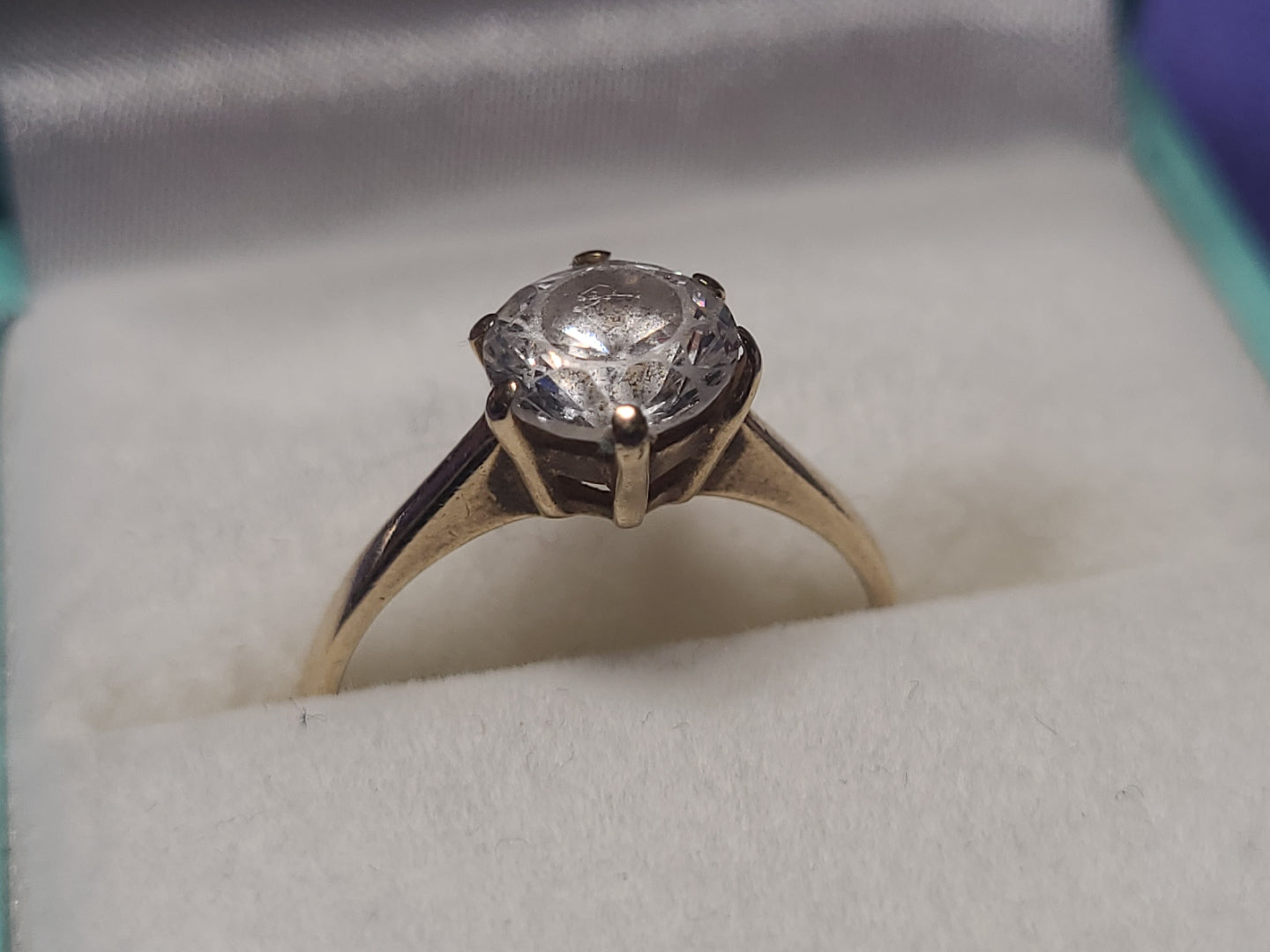 9ct Gold CZ Solitaire Ring Size L 1/2 Hallmarked Boxed 1.8g